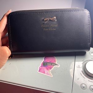 Woman wallet